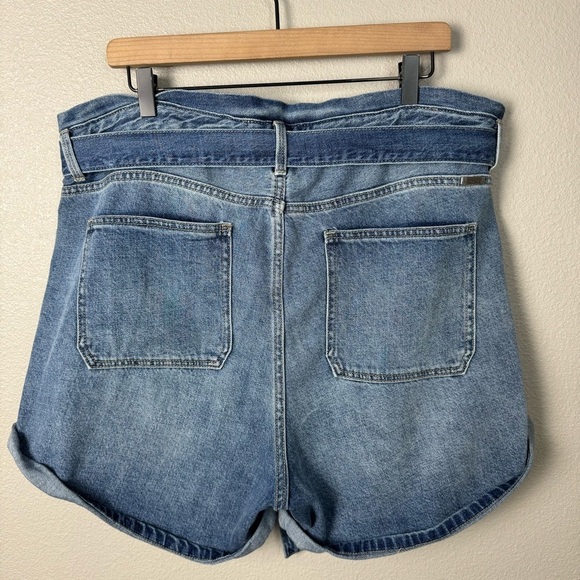 KanCan NWT Sandra High-Rise Belted Jean Shorts - Picture 7 of 10